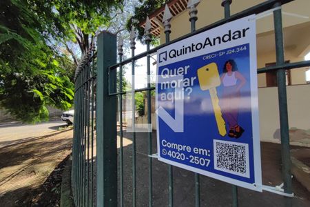 Casa à venda com 49m², 3 quartos e 2 vagasPLACA INSTALADA NA FACHADA