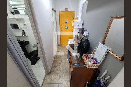 Corredor  de apartamento para alugar com 1 quarto, 33m² em Centro, Rio de Janeiro