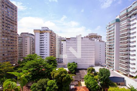 Vista da Varanda da Sala de apartamento à venda com 3 quartos, 122m² em Icaraí, Niterói
