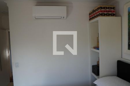 Suíte de apartamento à venda com 2 quartos, 75m² em Jardim Maria Rosa, Taboão da Serra