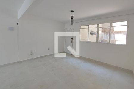 Sala de apartamento à venda com 2 quartos, 65m² em Cambuí, Campinas