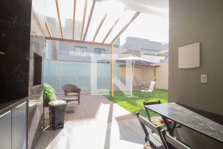 Casa à venda com 254m², 4 quartos e 2 vagasChurrasqueira