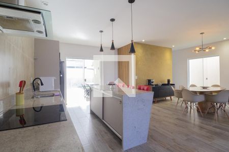 Casa à venda com 254m², 4 quartos e 2 vagasCozinha