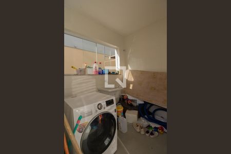 Casa à venda com 254m², 4 quartos e 2 vagasÁrea de Serviço