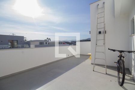 Casa à venda com 254m², 4 quartos e 2 vagasTerraço