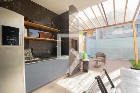 Casa à venda com 254m², 4 quartos e 2 vagasChurrasqueira