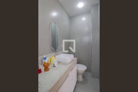 Casa à venda com 254m², 4 quartos e 2 vagasBanheiro da Suíte 2