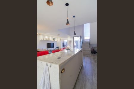 Casa à venda com 254m², 4 quartos e 2 vagasCozinha