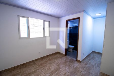 Quarto 1 de casa para alugar com 3 quartos, 120m² em Candangolândia, Brasília