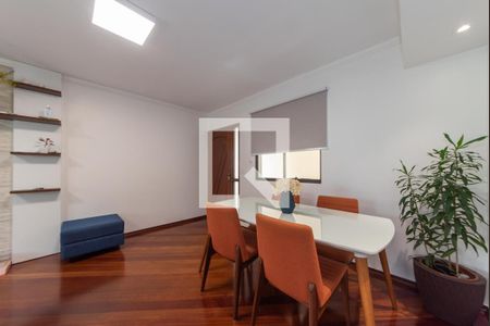 Sala de casa de condomínio à venda com 3 quartos, 108m² em Vila Gumercindo, São Paulo