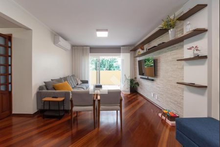 Sala de casa de condomínio à venda com 3 quartos, 108m² em Vila Gumercindo, São Paulo