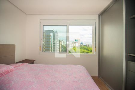 Quarto de apartamento para alugar com 1 quarto, 50m² em Rio Branco, Porto Alegre