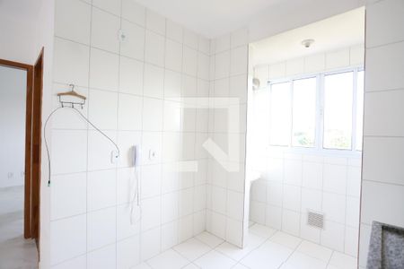 Cozinha de apartamento para alugar com 2 quartos, 48m² em Jardim Casa Branca, Suzano