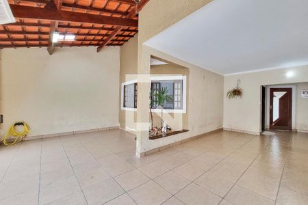 Garagem de casa para alugar com 4 quartos, 230m² em Loteamento Villa Branca, Jacareí