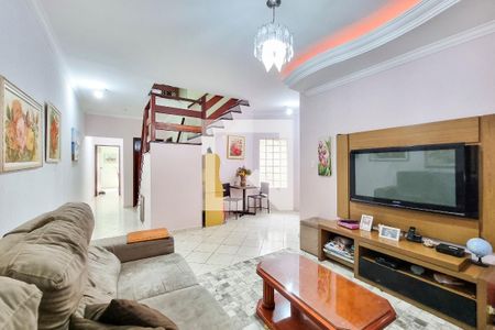 Sala de casa para alugar com 4 quartos, 130m² em Loteamento Villa Branca, Jacareí