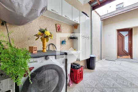 Casa para alugar com 230m², 4 quartos e 3 vagas Casa para alugar com 230m², 4 quartos e 3 vagasCozinha / Lavanderia