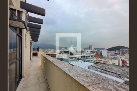 Apartamento à venda com 200m², 3 quartos e 2 vagasVaranda