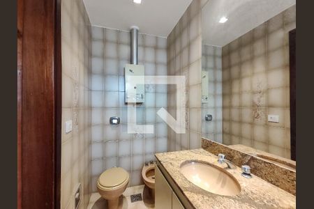 Apartamento à venda com 200m², 3 quartos e 2 vagasBanheiro da Suíte 1