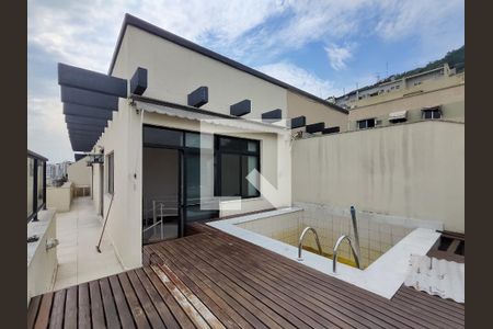 Apartamento à venda com 200m², 3 quartos e 2 vagasPiscina