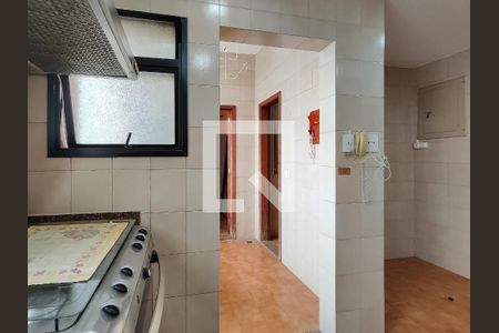 Apartamento à venda com 200m², 3 quartos e 2 vagasCozinha