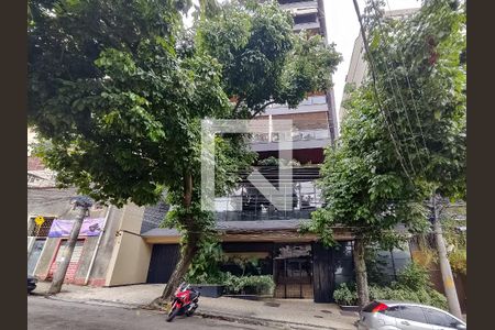 Apartamento à venda com 200m², 3 quartos e 2 vagasFachada e portaria