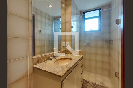 Apartamento à venda com 200m², 3 quartos e 2 vagasBanheiro da Suíte 1