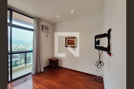 Apartamento à venda com 200m², 3 quartos e 2 vagasSuíte 1