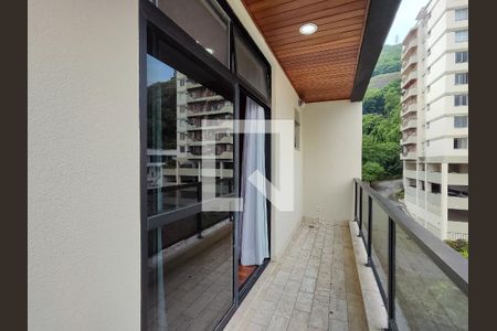 Apartamento à venda com 200m², 3 quartos e 2 vagasSuíte 1