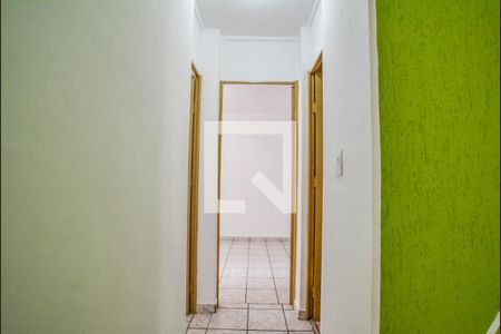 Corredor de apartamento para alugar com 2 quartos, 53m² em Jardim do Estádio, Santo André