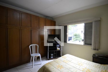 Casa à venda com 160m², 5 quartos e 2 vagasQuarto 3