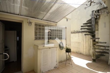 Casa à venda com 160m², 5 quartos e 2 vagasQuintal