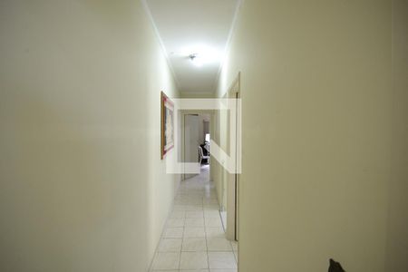 Casa à venda com 160m², 5 quartos e 2 vagasCorredor 