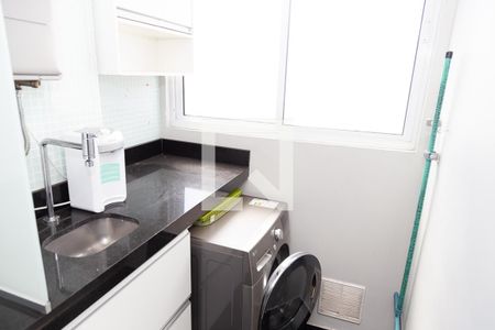 Apartamento à venda com 65m², 2 quartos e 1 vagaÁrea de Serviço