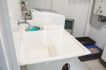 Apartamento à venda com 130m², 3 quartos e sem vagaÁrea de Serviço