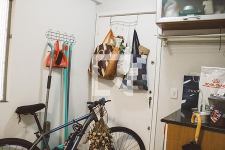 Apartamento à venda com 130m², 3 quartos e sem vagaÁrea de Serviço