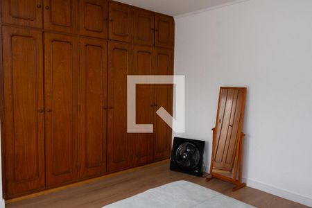 Casa à venda com 228m², 4 quartos e 5 vagasQuarto 4