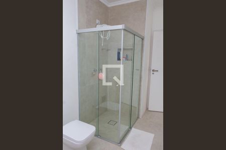 Casa à venda com 228m², 4 quartos e 5 vagasBanheiro 