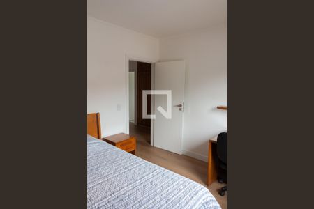 Casa à venda com 228m², 4 quartos e 5 vagasQuarto 2 