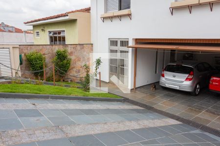 Casa à venda com 228m², 4 quartos e 5 vagasÁrea externa 
