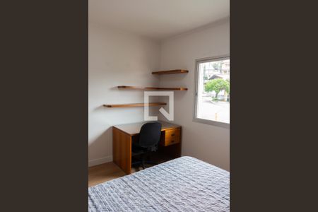 Casa à venda com 228m², 4 quartos e 5 vagasQuarto 2 