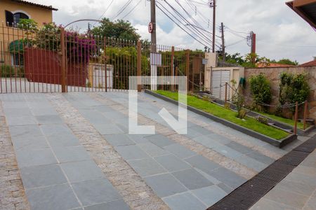 Casa à venda com 228m², 4 quartos e 5 vagasÁrea externa 