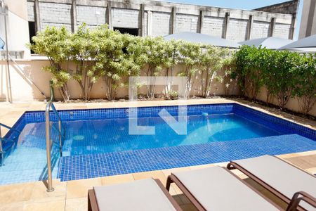 Apartamento para alugar com 55m², 2 quartos e 2 vagas Apartamento para alugar com 55m², 2 quartos e 2 vagasÁrea comum - Piscina