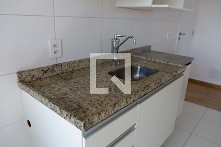 Apartamento para alugar com 55m², 2 quartos e 2 vagas Apartamento para alugar com 55m², 2 quartos e 2 vagasCozinha