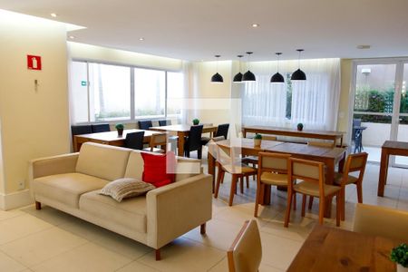 Apartamento para alugar com 55m², 2 quartos e 2 vagas Apartamento para alugar com 55m², 2 quartos e 2 vagasÁrea comum - Salão de festas