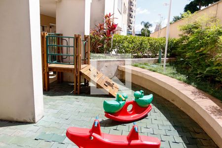 Apartamento para alugar com 55m², 2 quartos e 2 vagas Apartamento para alugar com 55m², 2 quartos e 2 vagasÁrea comum - Playground