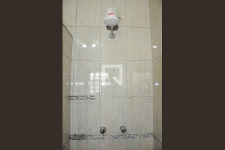 Casa à venda com 240m², 4 quartos e 4 vagasBanheiro 2