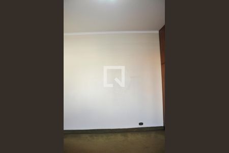 Casa à venda com 240m², 4 quartos e 4 vagasQuarto 3 - Armários