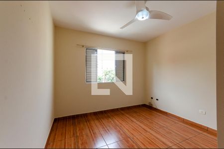 Quarto 2 de casa à venda com 2 quartos, 100m² em Vila São Vicente, São Paulo
