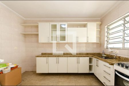 Casa à venda com 100m², 2 quartos e 2 vagas Casa à venda com 100m², 2 quartos e 2 vagasCozinha