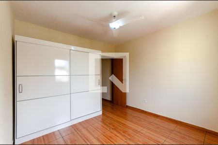 Casa à venda com 100m², 2 quartos e 2 vagas Casa à venda com 100m², 2 quartos e 2 vagasQuarto 2